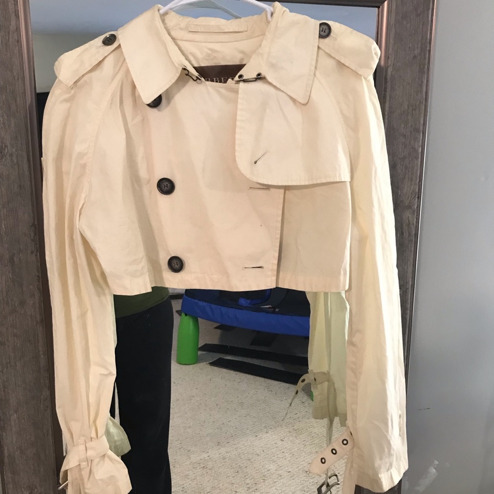 Burberry cropped trench